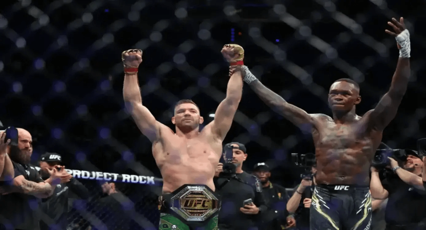 Dricus du Plessis Clings to Middleweight Title with Stunning 4th-Round Submission of Israel Adesanya at UFC 305