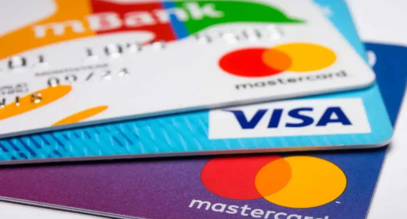 Payments Power Shift Stablecoins New Rivals Challenge Visa and Mastercard