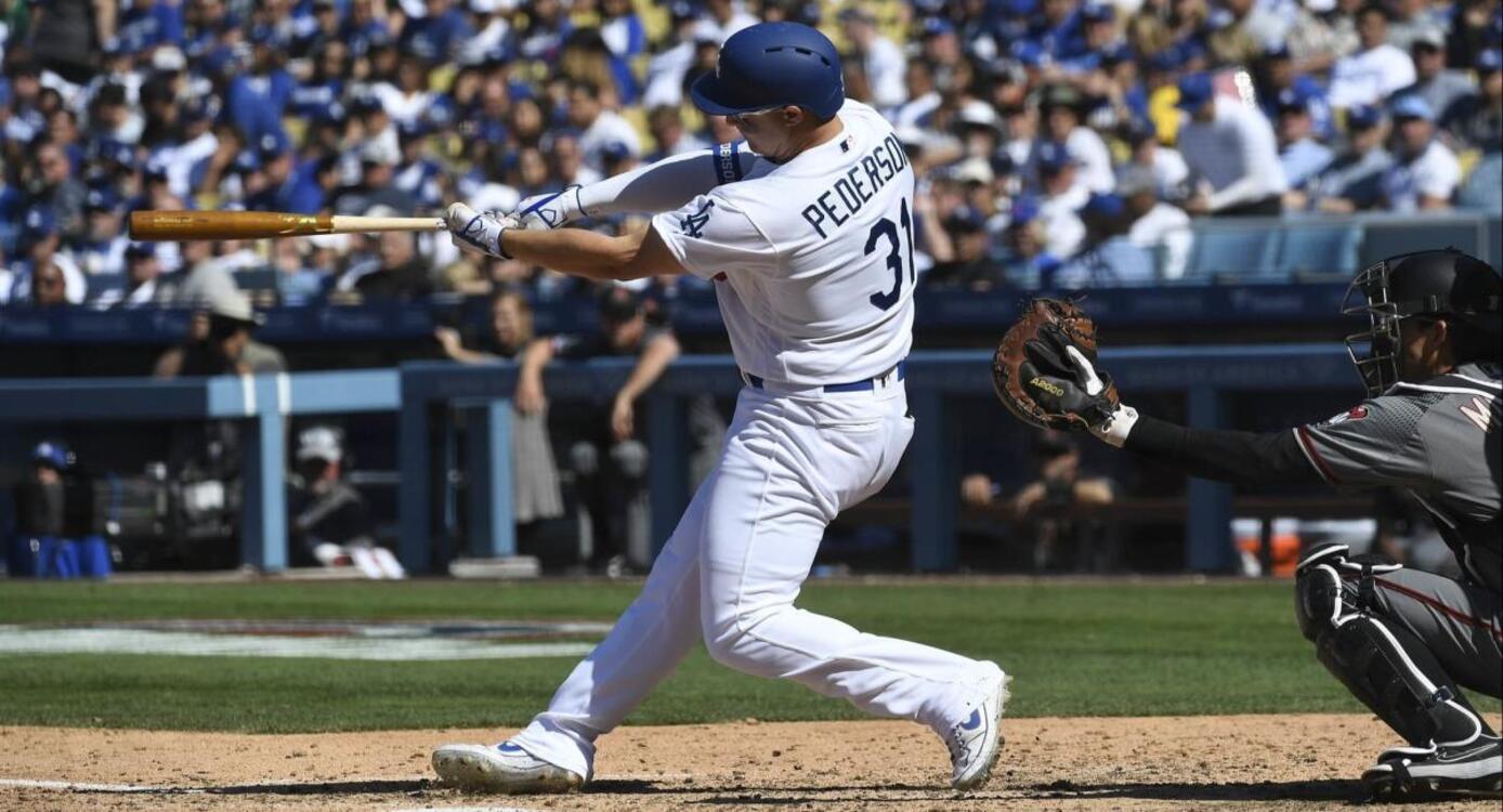 Dodgers Rally Past D-Backs on Teoscar Hernández’s 3-Run Blast, Despite Ohtani’s Hitless Night