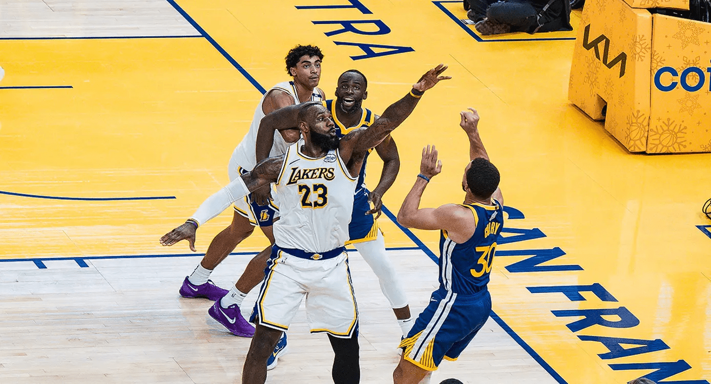 LeBron and Steph Surprises in One of the Greatest Christmas Games, Lakers' Supporting Cast Secures 115-113 Win Over Warriors